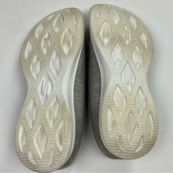 Skechers Size 7 Women's Goga Max Go Step Lite Gray Slip On Ballet Flat Shoes - Picture 9 of 10